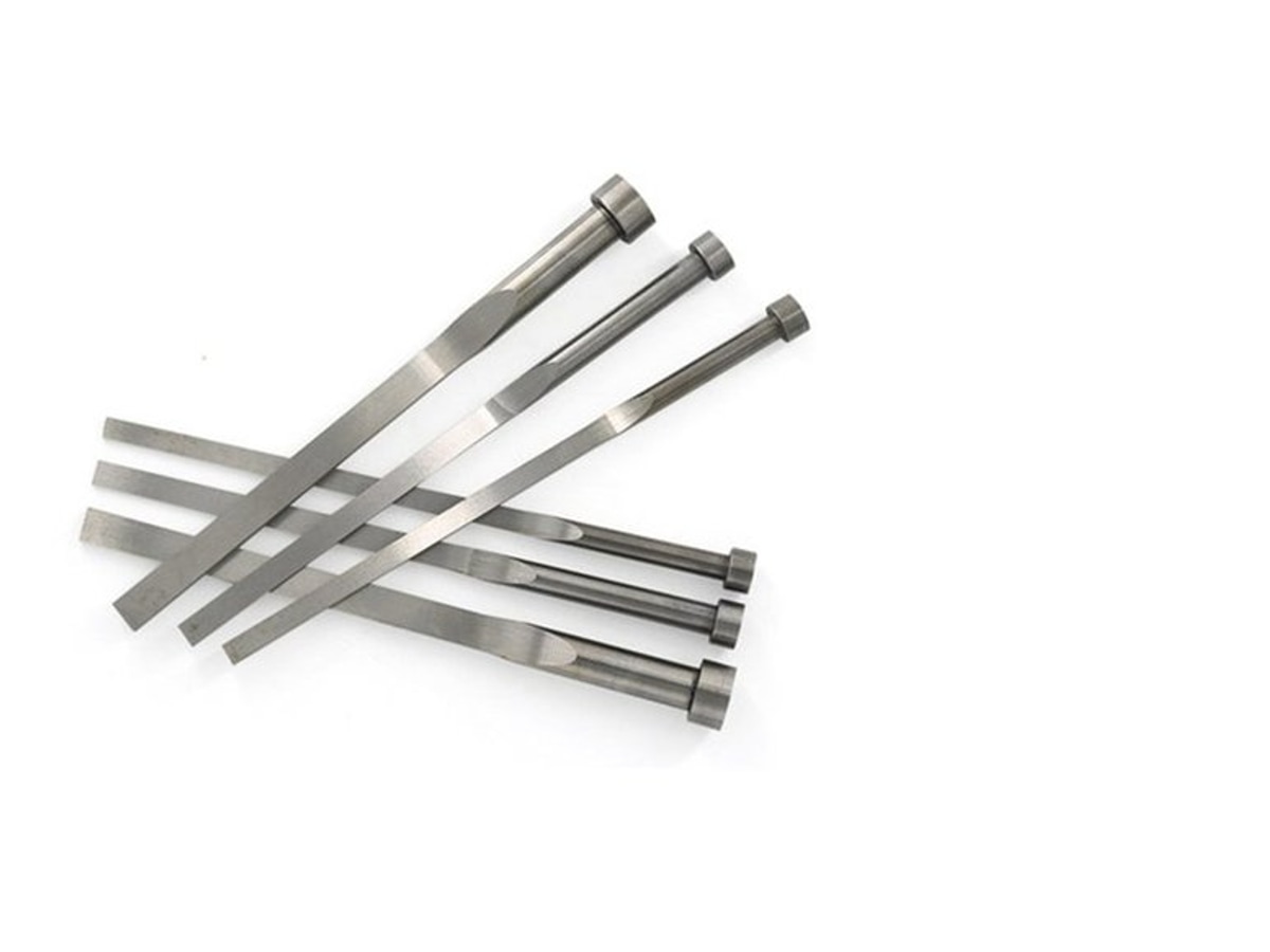 Blade Ejector Pins